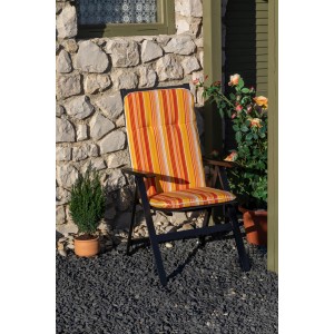 Beo Sitzauflage Hochlehner Edremit, 4er-Set, gelb gestreift auf Gartenstuhl.