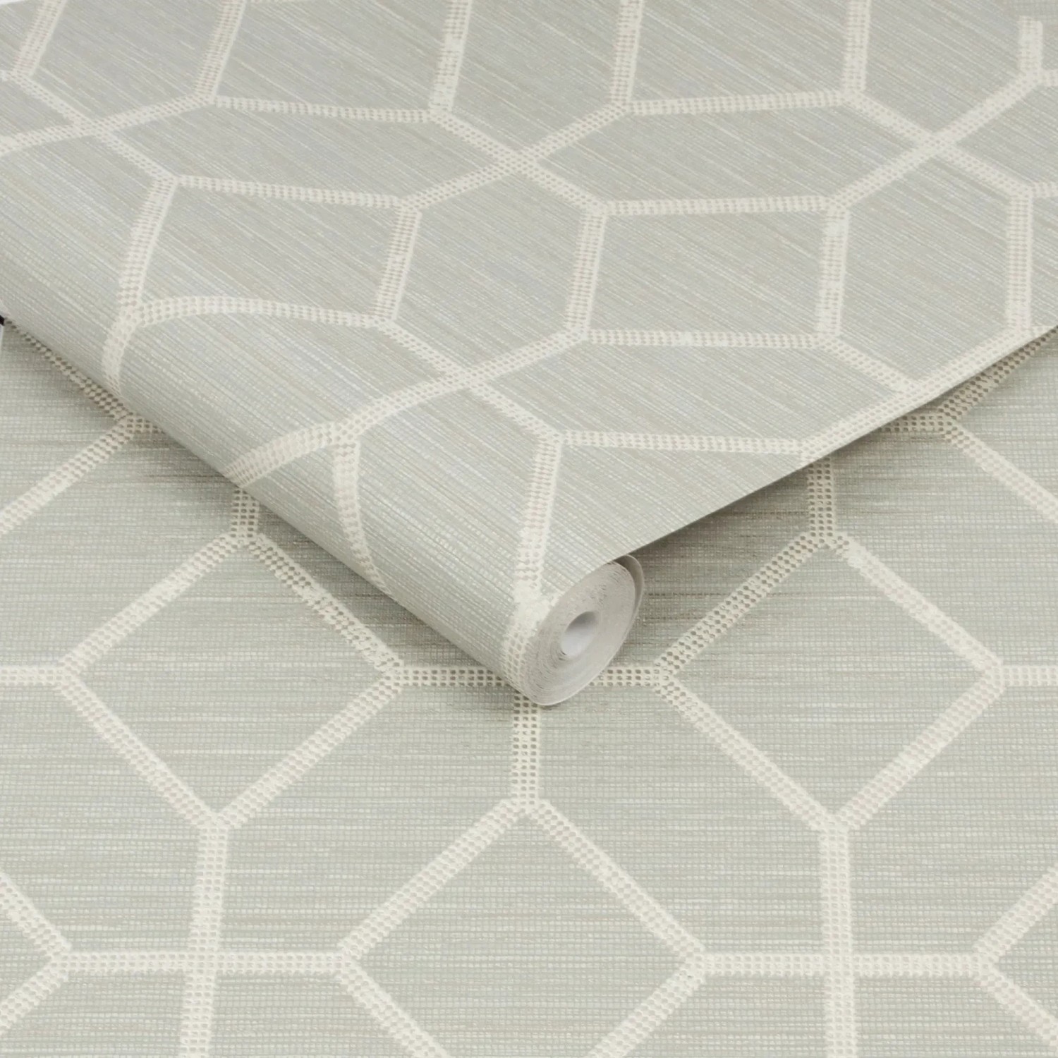 Boutique Vliestapete Asscher Geo Sage mit geometrischem Muster in Grün- und Beigetönen.