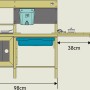 TP Toys Kinderspielküche Deluxe aus Holz mit Zubehör und den Maßen 96cm Höhe, 98cm Breite und 40cm Tiefe.