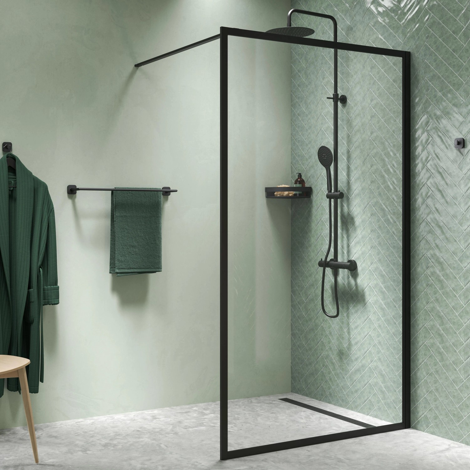Schwarzer Tiger Carv Handtuchhaken Groß im modernen Badezimmer mit Dusche und Handtuch.