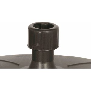 Detailaufnahme: Anthrazitfarbener Enne Plastica Schirmständer, befüllbar, mit Rolle.