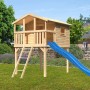 Karibu Stelzenhaus Benjamin naturbelassen mit blauer Rutsche und Holzleiter im Garten.