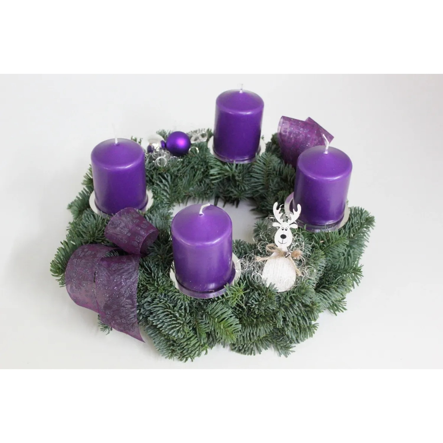 Adventskranz mit 4 Kerze Ø 30 cm Violett kaufen bei OBI
