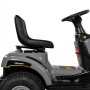 Detailansicht: Texas Premium Rasentraktor TTS98H mit Sitz und Lenkrad.