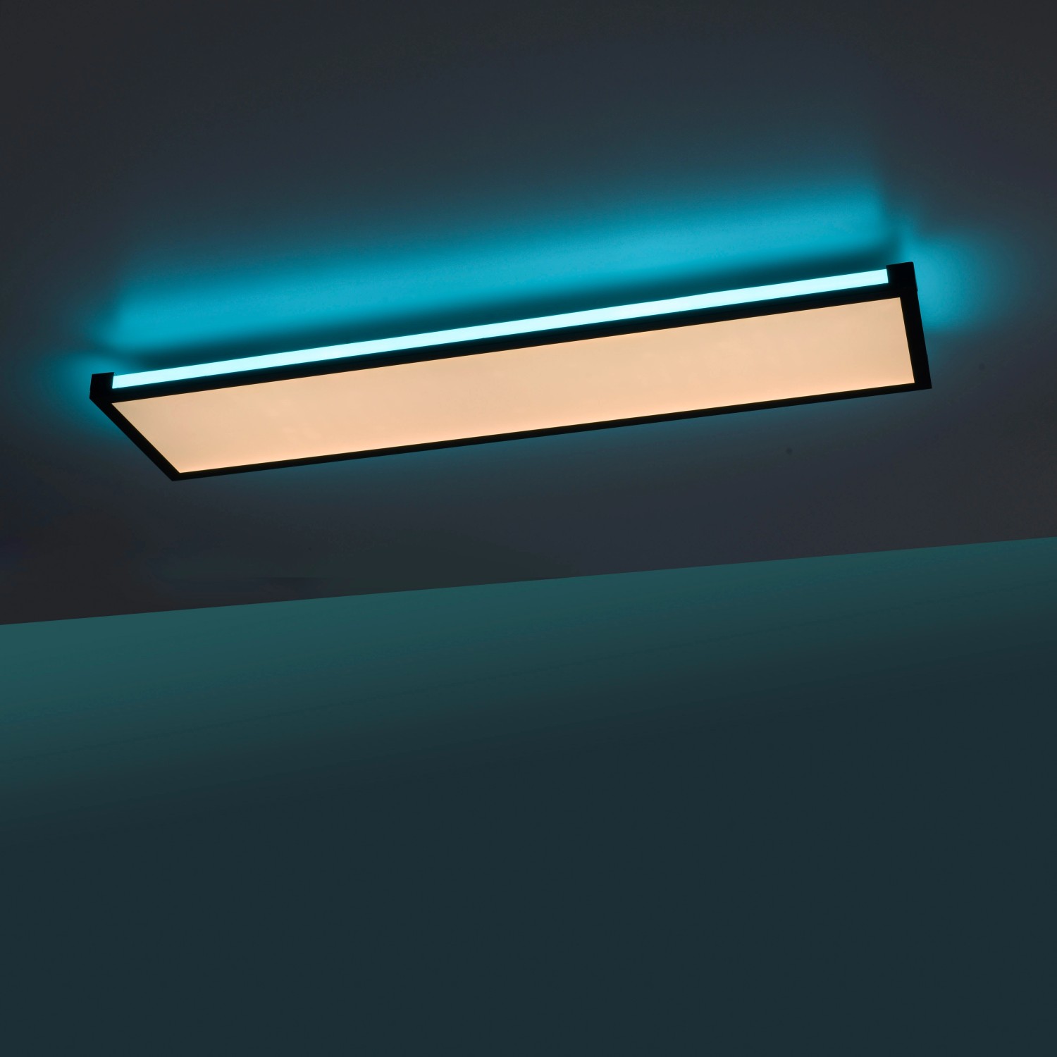 LED-Deckenleuchte Mario Schwarz, 100x25cm, mit RGB- und CCT-Funktion für variable Lichtstimmungen.