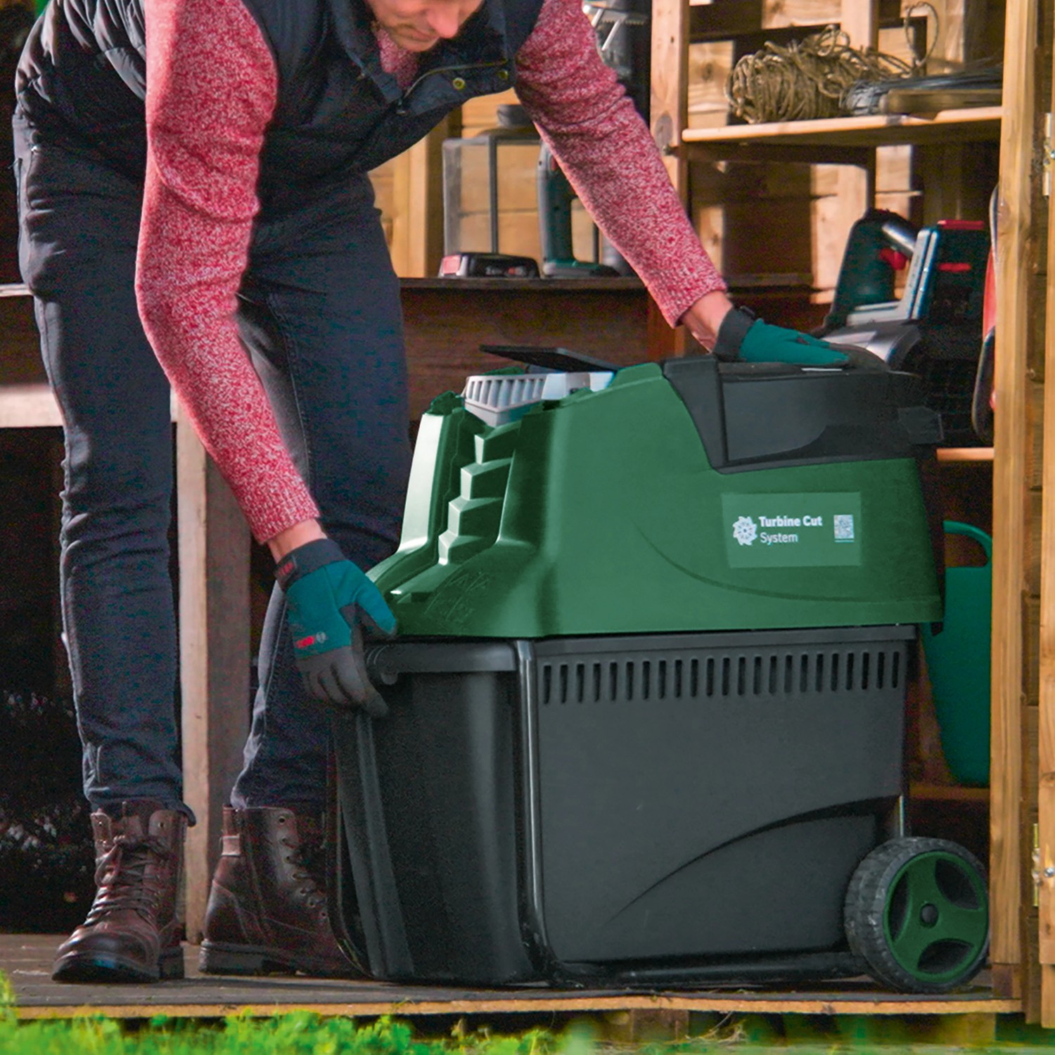 Bosch Gartenhäcksler AXT 25 TC mit TurbinenSchnittSystem kaufen bei OBI