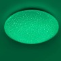 Weiße LED-Deckenleuchte Skyler (Ø 39 cm) mit Sternenhimmel-Effekt, leuchtet grün.