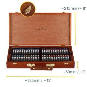 Artina Pastilo Holzkoffer mit 96 Pastellkreiden, geöffnet. Künstlerfarben-Set mit großer Farbvielfalt.