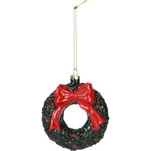 Weihnachtlicher Baumbehang: Schwarzer Kranz mit roter Schleife als Hängedeko.