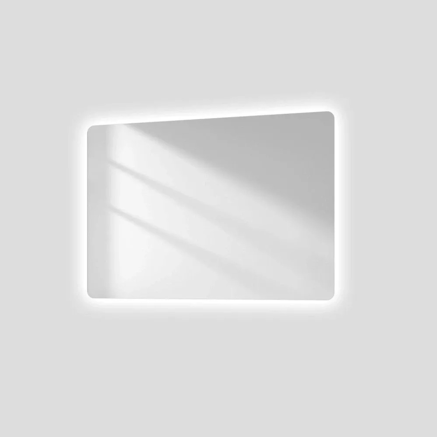 Moderner Emke Badspiegel 45x60 cm mit LED-Beleuchtung, Anti-Beschlag und Kippschalter, an heller Wand.