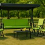 Hollywoodschaukel mit Lemon Polster Set, 180cm, mit Gartenstühlen und Tisch im Garten.