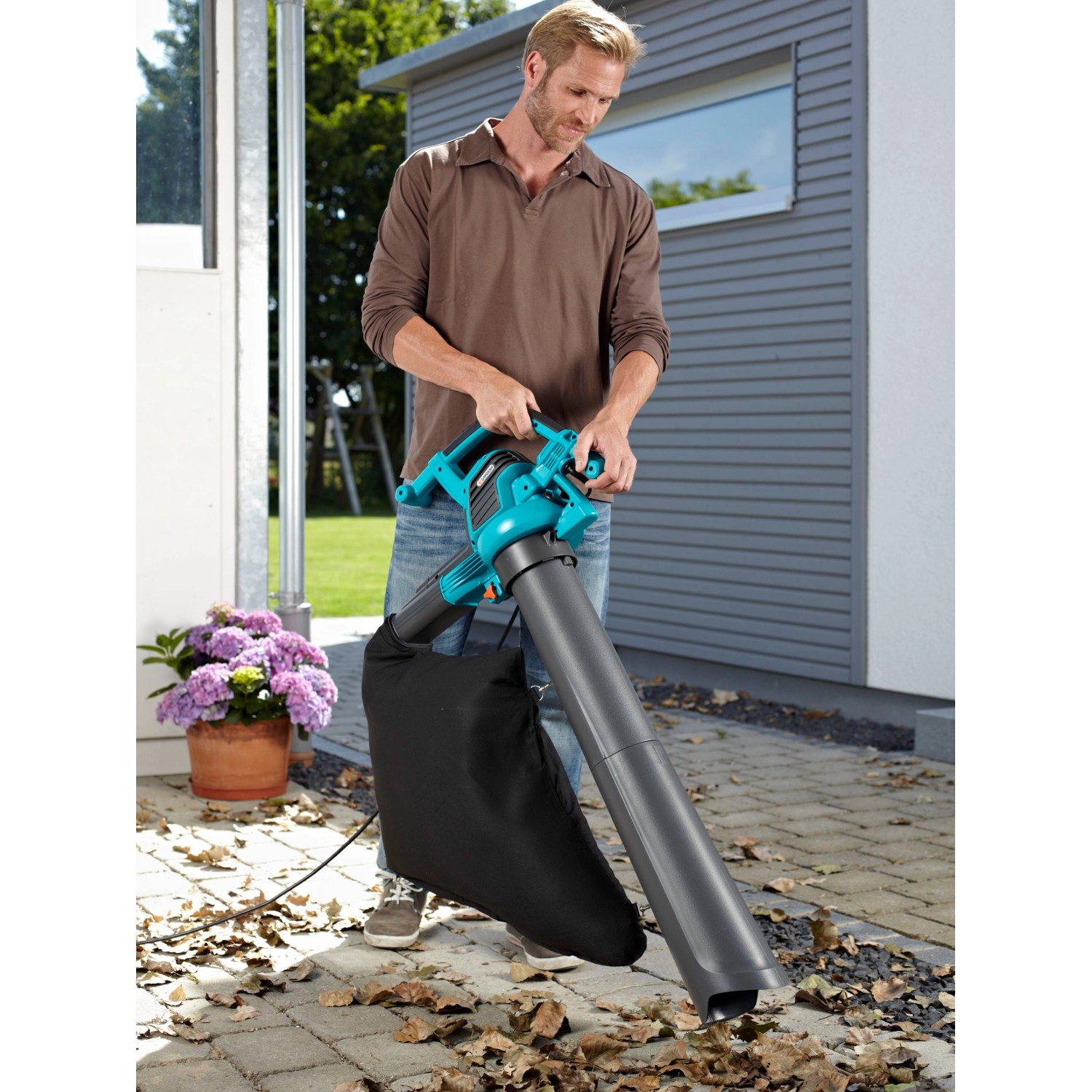 Gardena ElektroLaubbläser und sauger ErgoJet 3000 mit 3.000 W kaufen