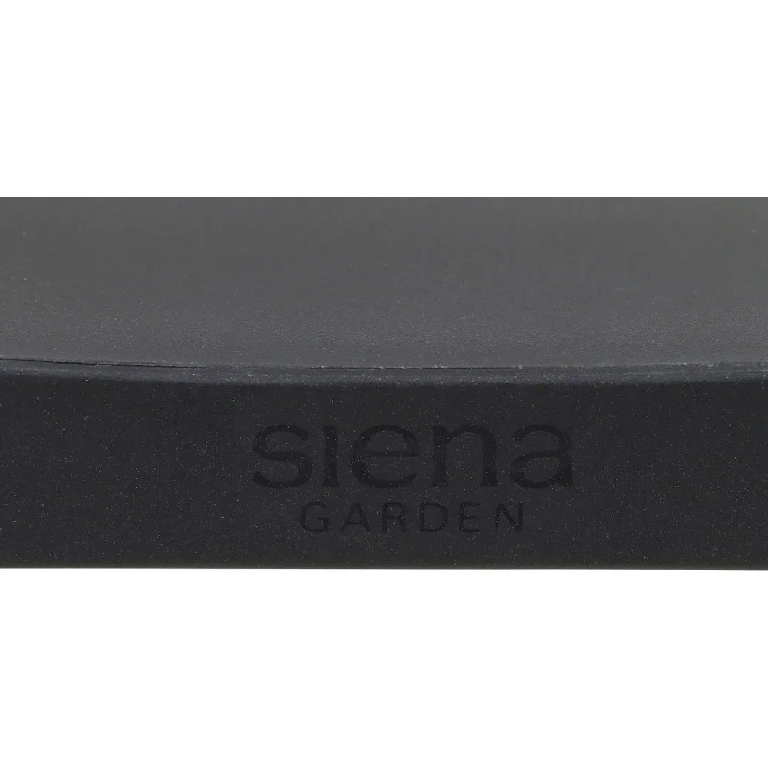 Detailaufnahme: Anthrazitfarbener Siena Garden Stapesessel mit Logo.