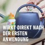 Compo Bio-Pflanzendünger Mediterran mit Gießkanne und Dosierhilfe in Anwendung.