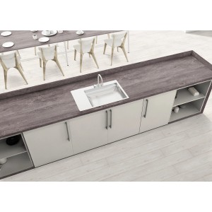 Kaindl Arbeitsplatte Travertin Toscana, 410 cm, mit Spüle in moderner Küche.