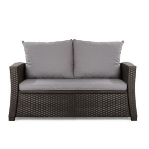 Graues 2-Sitzer Gartensofa aus Polyrattan mit Kissen. Bequemes Sitzkissen & Rückenkissen für Gartenmöbel.