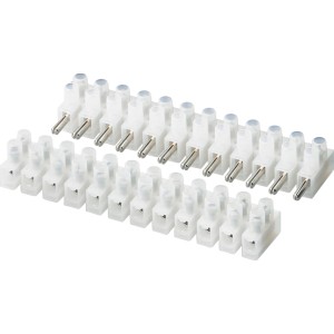 Weiße 12-polige Steckklemmen Ø 2,5 mm zur Verbindung von starren Leitungen.