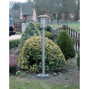 Brilliant York Pollerleuchte, 80,5 cm, Edelstahloptik im Garten. Wegeleuchte für E27 Leuchtmittel.
