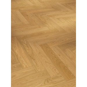 Parkett Eiche Bardolino Natur, matte Oberfläche, Verlegemuster im Fischgrät-Design.