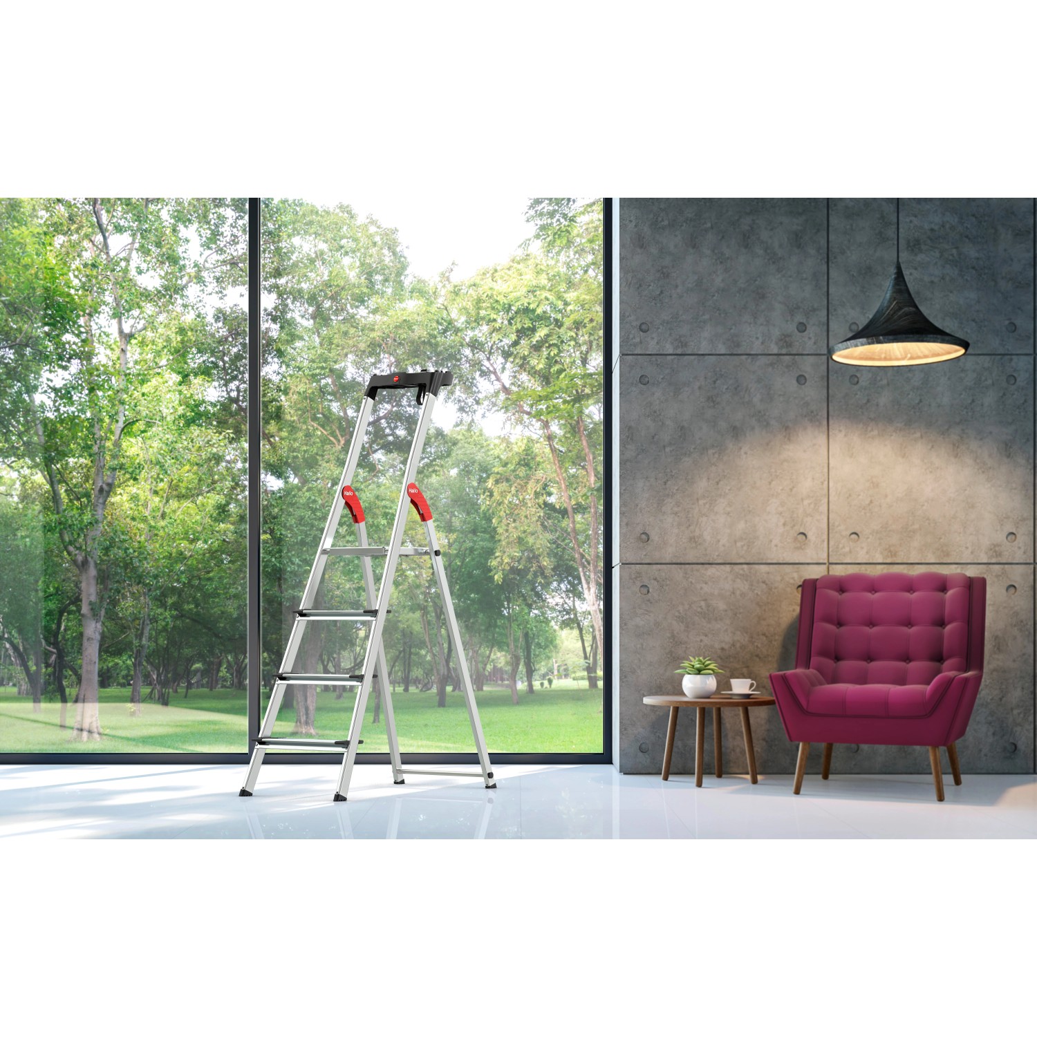 Hailo Alu-Haushaltsleiter XXL L80 Comfortline 5-stufig vor Fenster und Sessel.