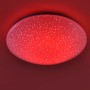 Weiße LED-Deckenleuchte Skyler mit Sternenhimmel-Effekt, rot beleuchtet, Ø 39 cm.