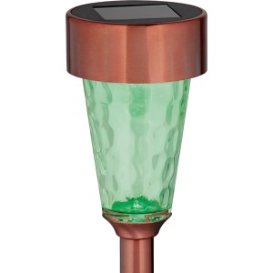 Kupferfarbener LED-Solarspieß Cameri mit grünem Glas für den Garten.