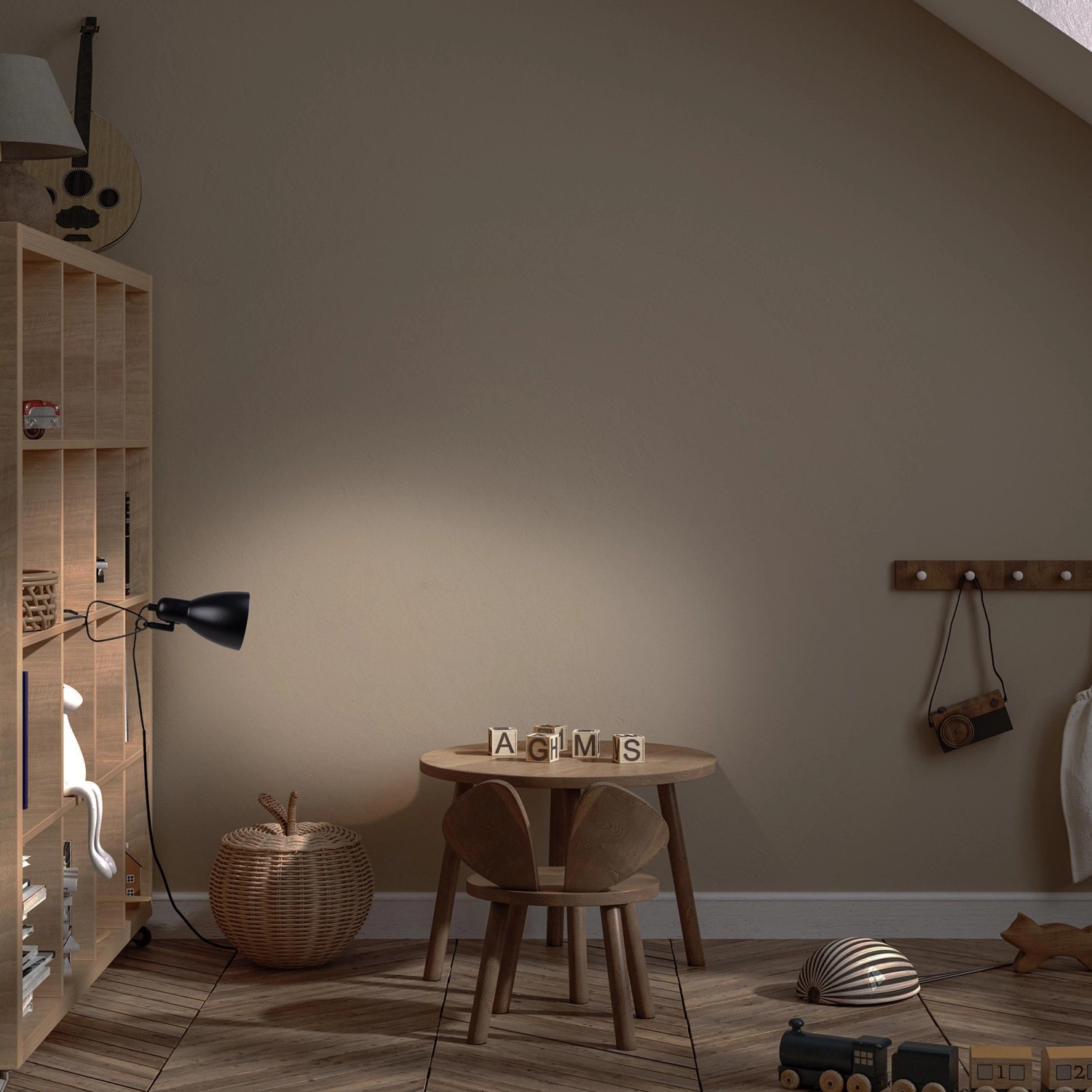 Schwarze Näve Klemmleuchte Mara, 28 cm, am Regal befestigt, spendet Licht in einem Kinderzimmer.