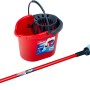 Vileda Kinder-Wischmopp Set: Roter Eimer mit Auswringer und Mopp für Kinder, Spielzeug für Rollenspiele.
