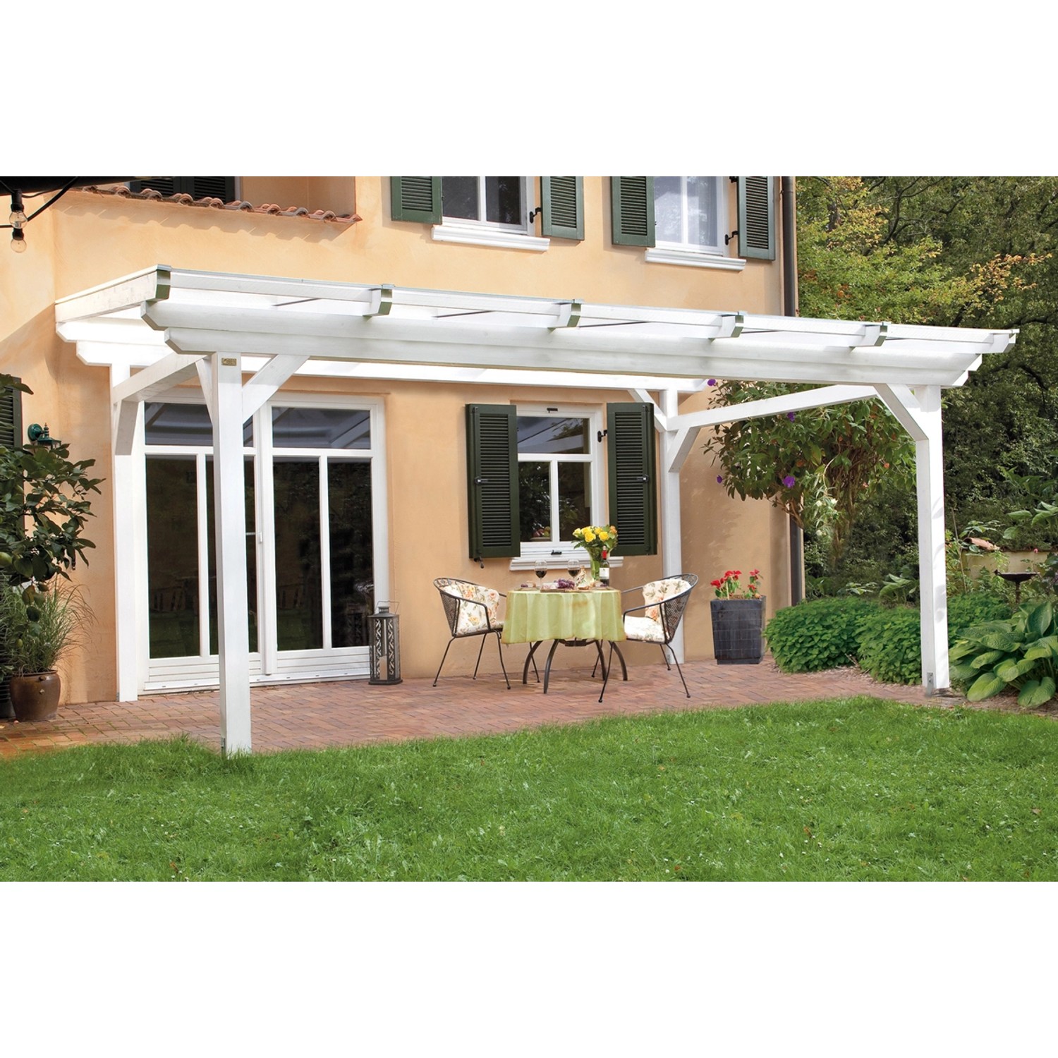 Freistehende Skan Holz Terrassenüberdachung Sanremo, 434x400 cm, Leimholz Eiche hell, mit Sitzgruppe.