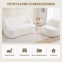 Cremeweißes 2-Sitzer Polstersofa mit modernem, geschwungenem Design aus weichem Stoff für Wohnzimmer.