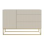 Modernes Selsey Sideboard Veldio, hellbeige mit geriffelten Fronten, 3 Schubladen und Tür, auf goldenem Metallgestell.