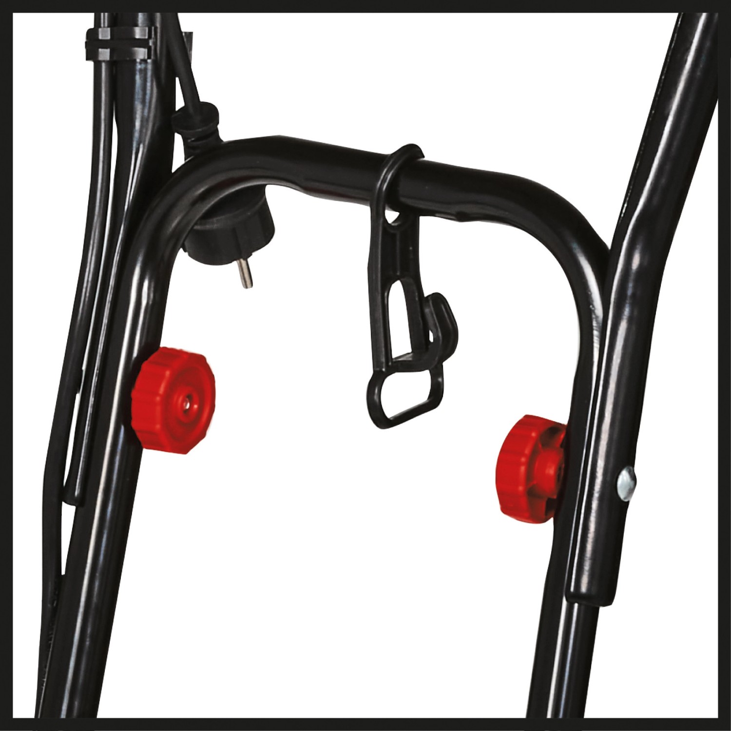 Detailaufnahme der Einhell Elektro-Bodenhacke GC-RT 1545 M mit Kabel und Bedienelementen.