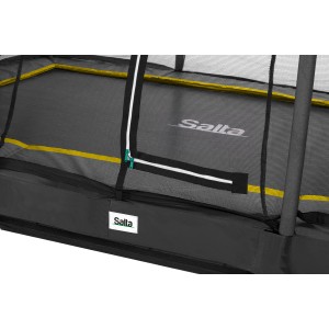 Detailansicht des schwarzen Salta Comfort Edition Ground Trampolins mit Sicherheitsnetz.