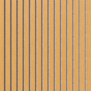 Akustikpaneel Muster Eiche Natur: Holzpaneel mit grauem Filz für Wand- und Deckengestaltung.