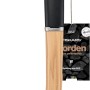 Fiskars Universalaxt Norden N12 mit Hickory-Holz Griff und Axtkopf mit Klingenschutz.