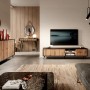 Selsey Sideboard Bello 154 cm, Schwarz/Wotan Eiche. Elegante Kommode mit Lamellenfronten und schwarzen Füßen im Wohnzimmer.