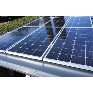 Ximax Solar-Erweiterungsset für Carport Linea, bestehend aus mehreren Solarmodulen.