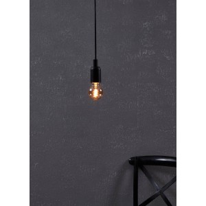 E27 LED Leuchtmittel in Globeform von Eglo, 4W, mit warmem Licht und schwarzer Fassung.