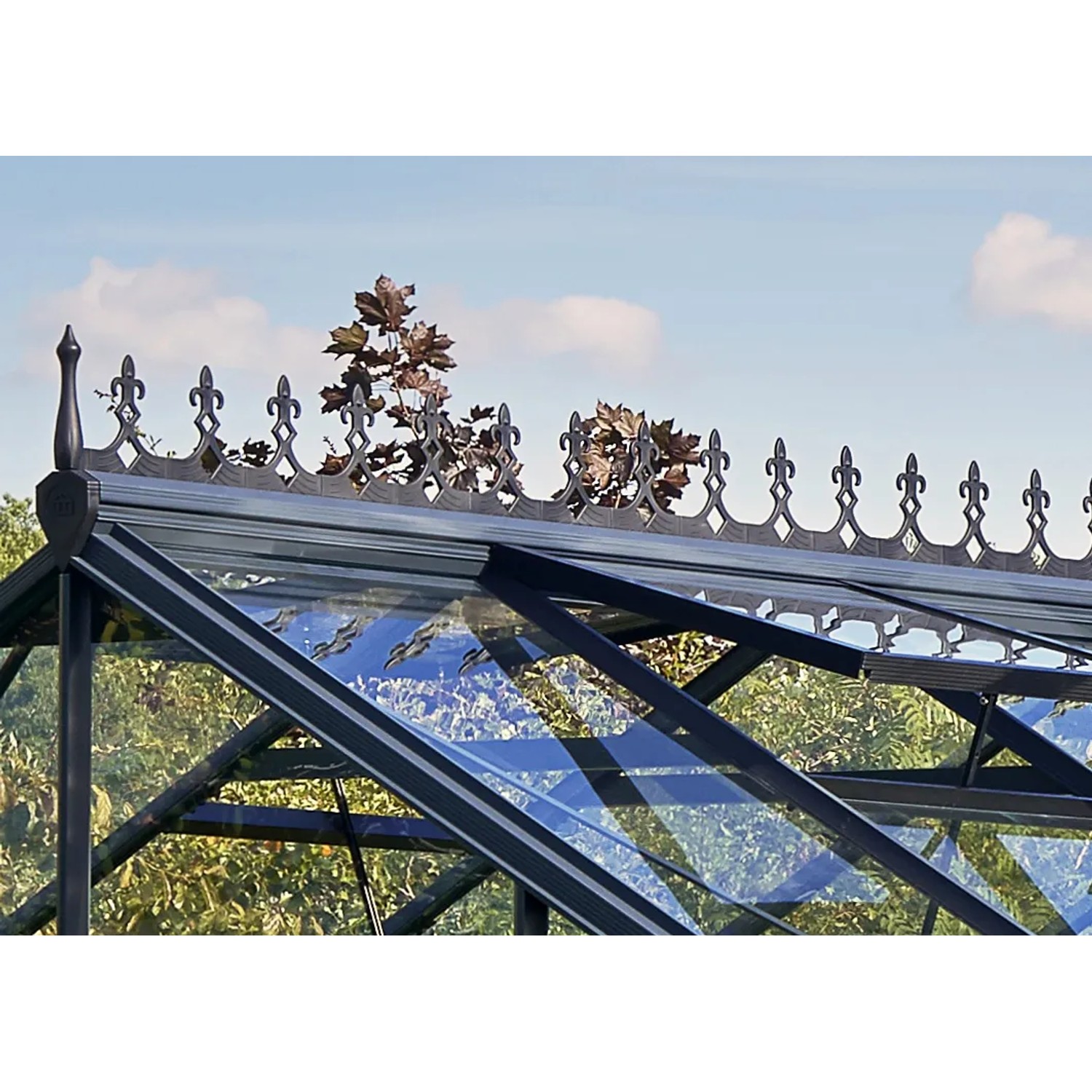 Juliana Dachfirstverzierung in Schwarz auf Gewächshaus Orangerie 15,1 m².