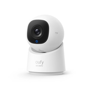 Weiße Eufy Innenkamera C220 mit 2K Auflösung, Zielverfolgung und 360° PTZ Funktion.