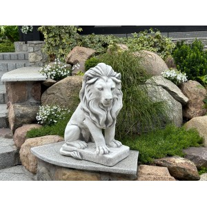 Detailaufnahme: Patinierte Orbis Kunststeinfigur Löwe, 64 cm, Gartendekoration.