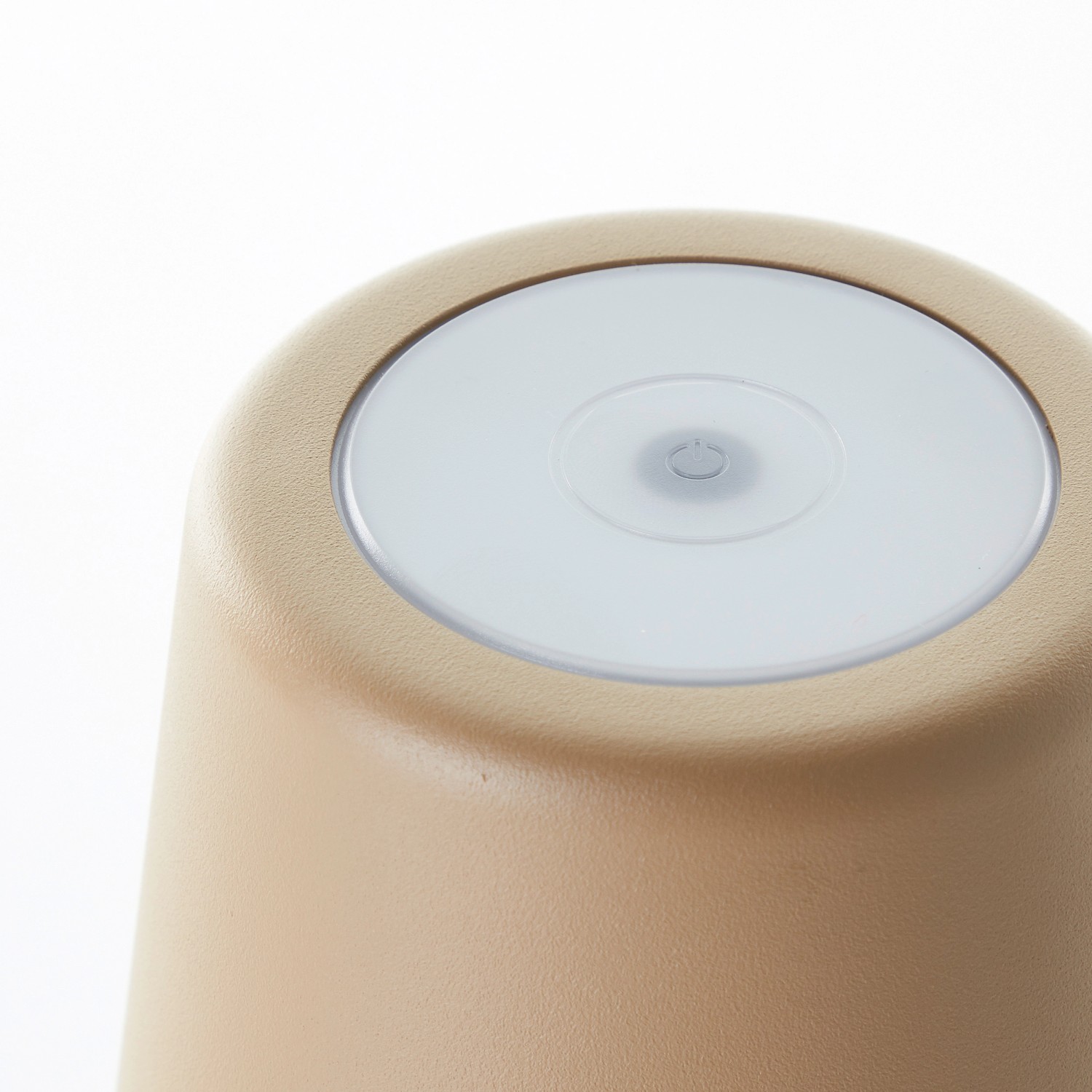 Detailaufnahme: Cappuccino-farbene LED-Tischleuchte Kaami, 37 cm, mit Touchdimmer.