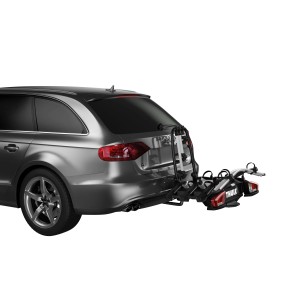 Thule Adapter VeloCompact am Auto, zur Erweiterung des VeloCompact 926 Fahrradträgers für ein viertes Fahrrad.