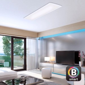 Dimmbare, weiße Brilo LED-Deckenleuchte Piatto S B-Smart Panel (28 W) in modernem Wohnzimmer.