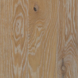 Massivholzdiele Eiche, gebürstet und geölt, helle Holzfarbe mit deutlicher Maserung.