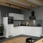 Weiße Held Winkelküche Gera, 240 cm, ohne E-Geräte, mit Beton-Arbeitsplatte.