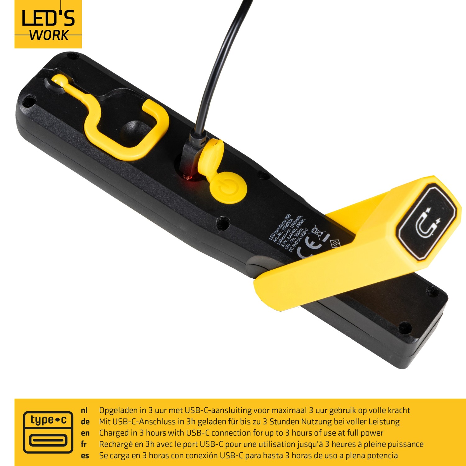 LED Akku-Handlampe mit USB-C Ladeanschluss, Magnet und Haken.