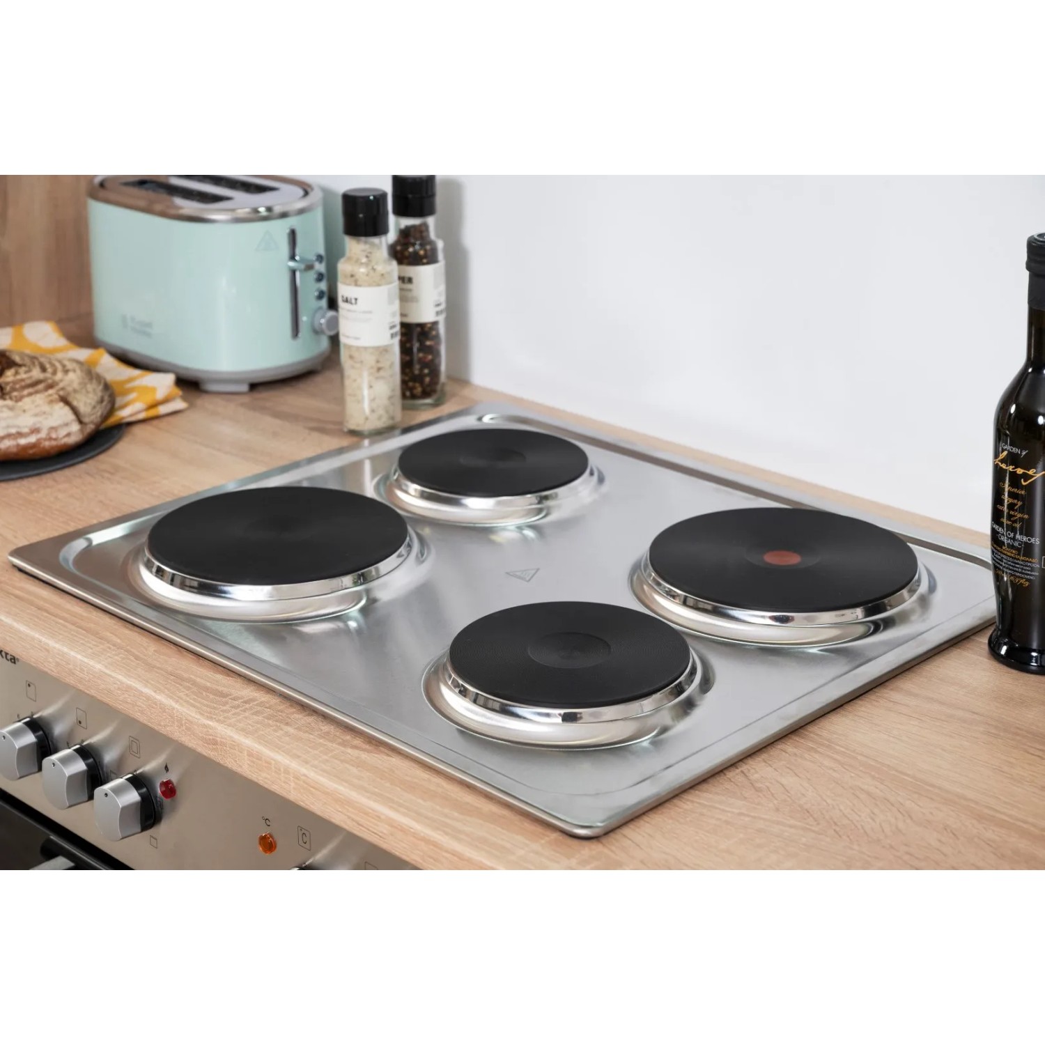 Respekta Kochmulde aus der Economy Küchenzeile KB310ESSS, 4 Kochfelder.