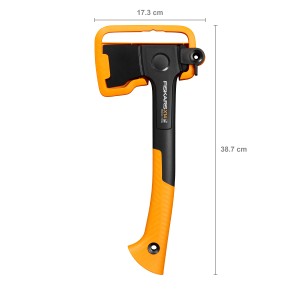 Fiskars X-series Universalaxt X14, 35,5 cm, mit orangefarbenem Griff und schwarzem Axtkopf.