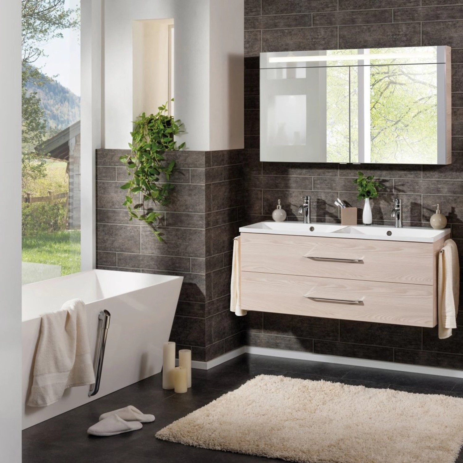 Fackelmann Doppelwaschtisch B.clever 120 cm Esche mit Unterschrank und zwei Schubladen im Badezimmer.